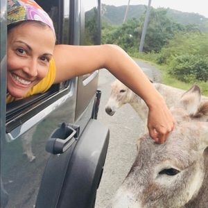 Meet your Posher, Lara